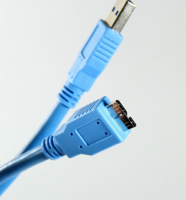   USB3.0 Am-MicroBm 1m Telecom (TUS717-1M)