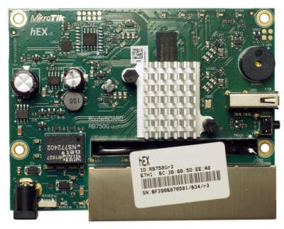 ������������� MikroTik hEX RB750Gr3