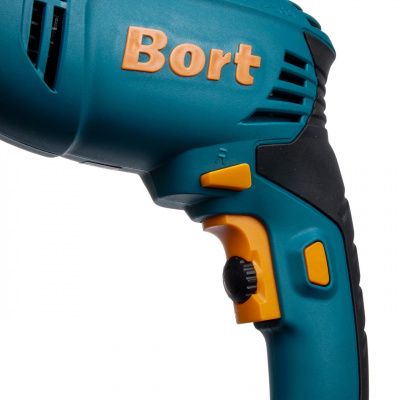   Bort BSM-650U-Q [93726898] { 650 , 3000 /, , 1.9 ,   3 